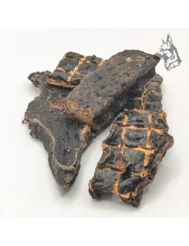 Hígado de ternera deshidratado, un snack natural rico en proteínas y hierro, ideal para perros de todas las edades.