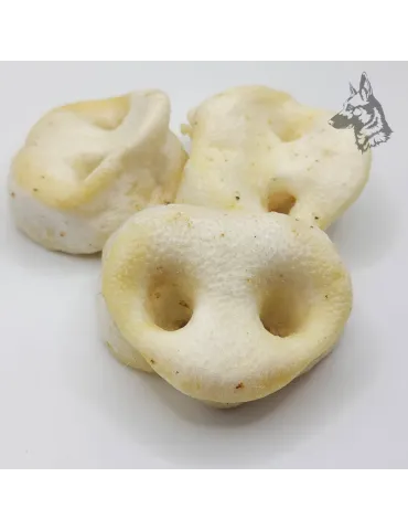 Morro de cerdo inflado, un snack natural y crujiente, ideal para perros que disfrutan masticar y fortalecer su mandíbula.