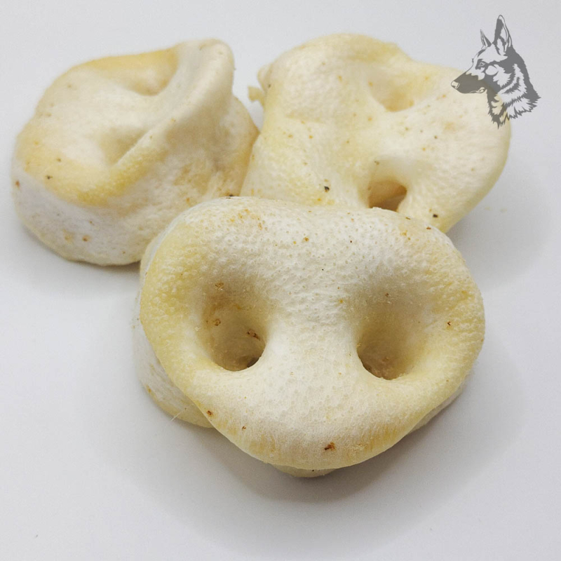 Morro de cerdo inflado, un snack natural y crujiente, ideal para perros que disfrutan masticar y fortalecer su mandíbula.