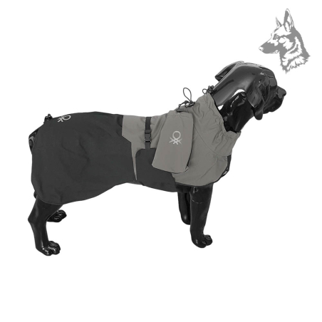 Chubasquero para perros Benetton en color gris y negro ajustado en un maniquí – Impermeable, ajustable y transpirable, con diseñ