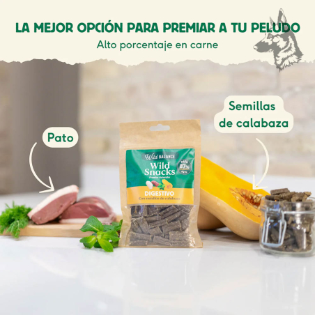 Bolsa de Wild Snacks Digestivos de Pato colocada junto a ingredientes naturales como carne de pato y semillas de calabaza. Texto
