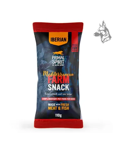 Bolsa de snacks naturales para perros de Primal Spirit, con ingredientes frescos de carne y pescado. Presentación de 110 g con d
