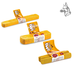 Tres tamaños de barritas de colágeno con queso, diseñadas para adaptarse a perros pequeños, medianos y grandes.