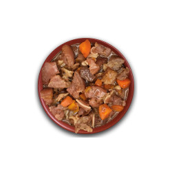 Envase de comida húmeda para perros Alpha Spirit con orejas de cerdo en salsa natural. 2