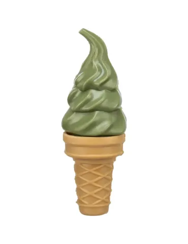 Snack para perro con forma de cucurucho verde, sabor a pollo, ideal para masticar.