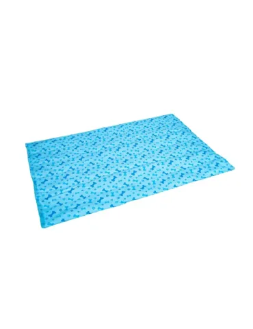 Alfombrilla refrescante para mascotas azul con estampado de huesos y huellas.