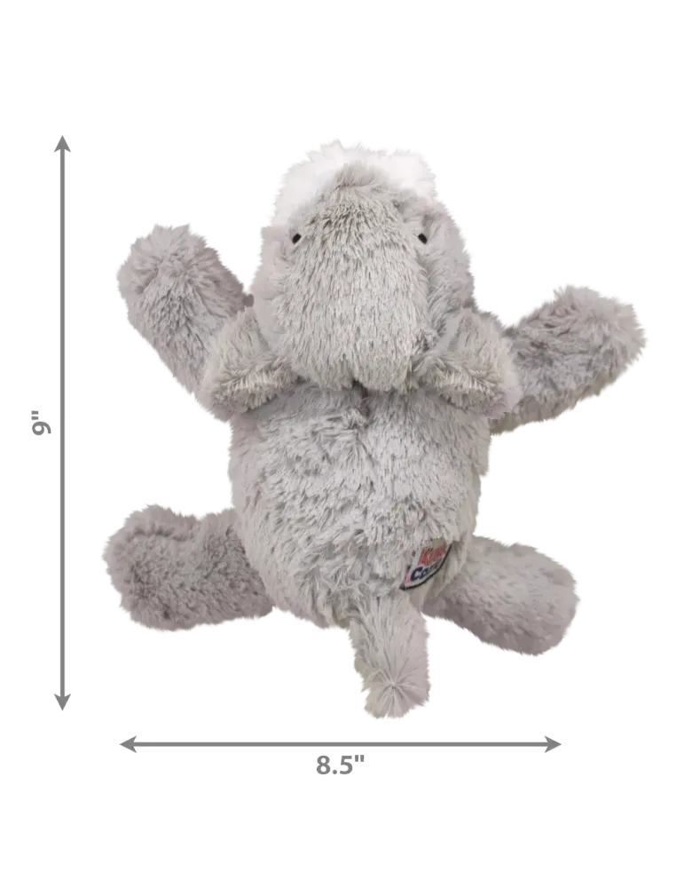 Dimensiones del juguete KONG Cozie Pastel Lobo Gris: 21,6 cm de alto por 21,6 cm de ancho