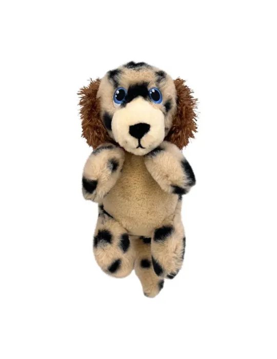 Peluche para perro KONG Comfort Tykes con forma de perrito manchado, sin etiqueta visible.