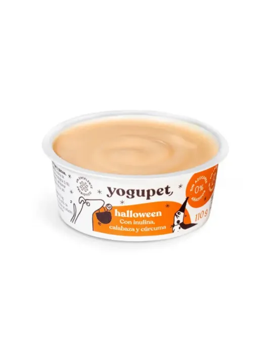 Tarrina abierta de Yogupet Halloween con textura cremosa color calabaza, alimento funcional para perros y gatos