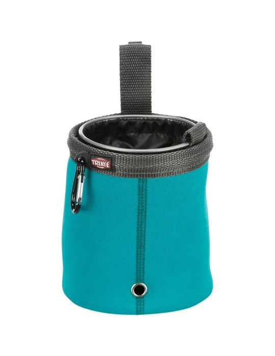 Vista frontal de bolsa porta premios Trixie color turquesa con clip y cierre ajustable.
