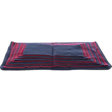 Alfombra olfativa para perros con diseño de capas plegables en colores azul y rojo.