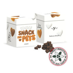 Caja blanca de snack semihúmedo Yogupet salmón & kéfir para perros, forma de corazón, ideal premio saludable.