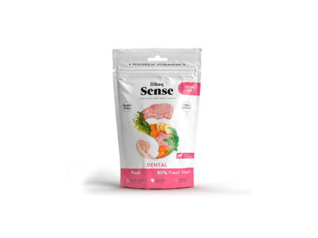 Snack dental funcional para perros adultos Dibaq Sense con cerdo, 85% carne fresca y sin cereales.