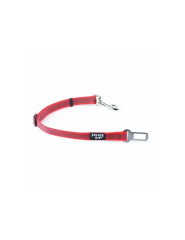 Cinturón de seguridad rojo para perros Julius-K9 con enganche metálico universal y mosquetón.