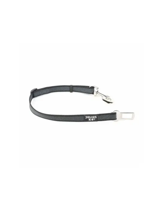 Cinturón de seguridad negro para perros Julius-K9 con hebilla universal y mosquetón metálico.