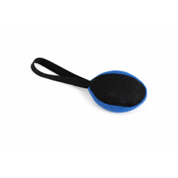 Mordedor para perros en forma de pera color azul con asa, fabricado en tela francesa resistente.