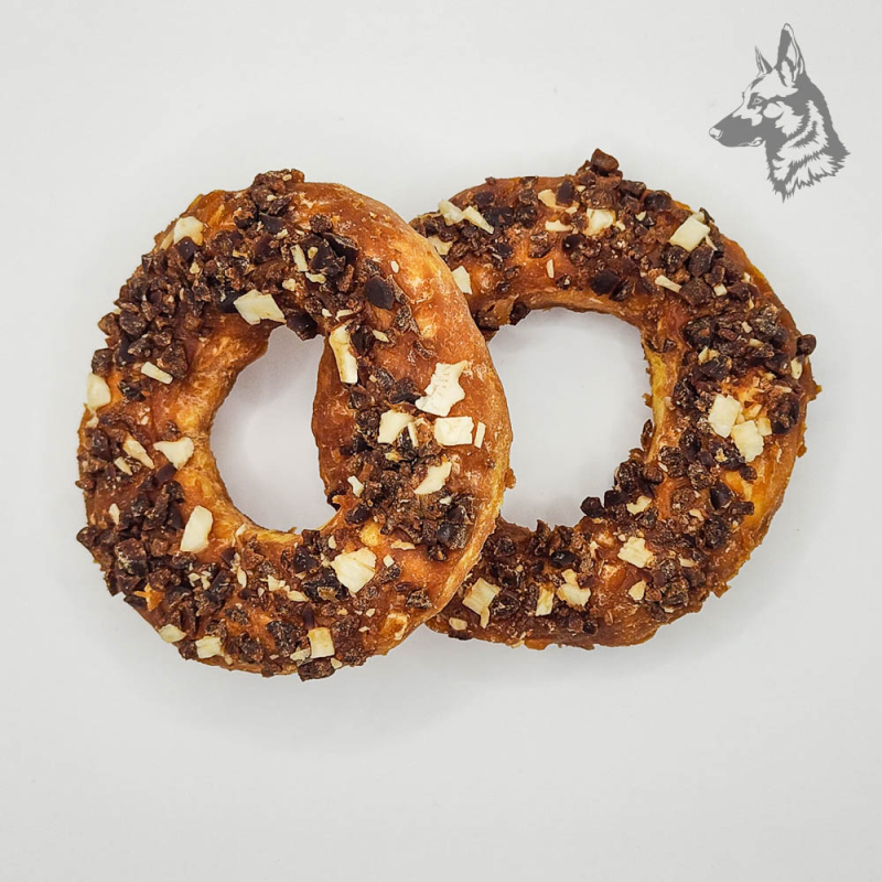 Snack 100% natural: Donut de colágeno bovino con virutas de pollo, horneado artesanalmente. Ideal para entretener a tu perro mie