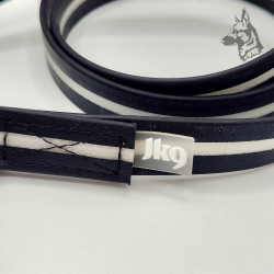 Correa Julius K9 IDC negra con diseño resistente y elegante, ideal para peludos activos. Fabricada con materiales de alta calida 2