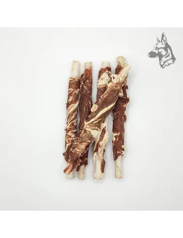 Rollito de ternera veteada: snack natural para perros, elaborado con piel de vacuno envuelta en ternera y pescado blanco. Ideal  2