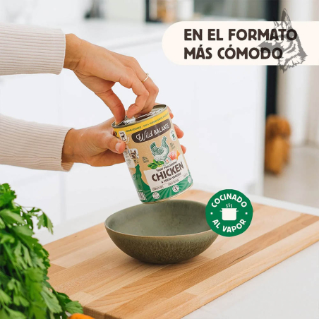 Lata de Pollo Wild Balance en Cocina - Alimento húmedo en formato cómodo, con receta cocinada al vapor y aprobada por veterinari