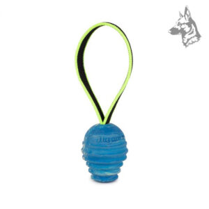 Pelota Julius-K9 Duoplay en tamaño pequeño, diseñada para la máxima diversión y resistencia, perfecta para juegos de lanzamiento y recuperación.